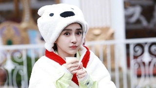 BEAT365-方泂镔《只剩爱》MV首播暴晒拍摄力求完美(图2) BEAT365-方泂镔《只剩爱》MV首播暴晒拍摄力求完美(图2)